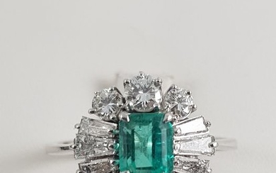 18 kt. White gold - Ring - 1.02 ct Emerald - Diamonds