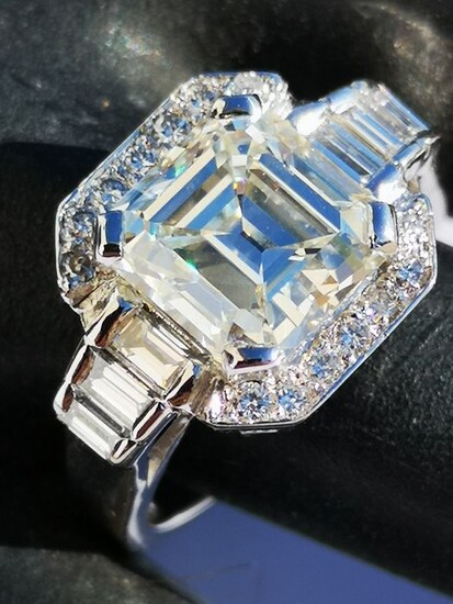 18 kt. White gold - Ring - 4.82 ct Diamond - Diamonds