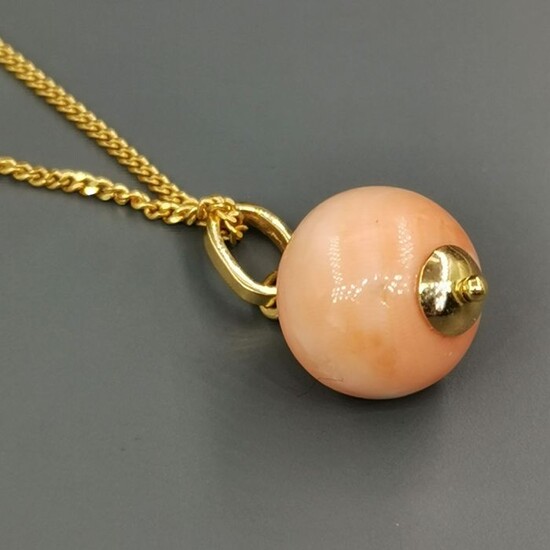18 kt. Yellow gold - Necklace with pendant Pink Mediterranean coral