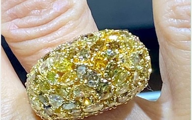 18K White Gold Fancy Diamond Ring