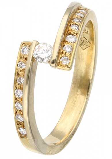18K. Yellow gold ring set with approx. 0.14 ct. diamond.