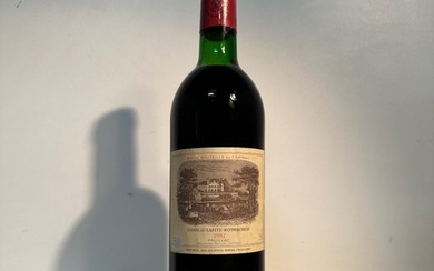 1982 Chateau Lafite Rothschild - Pauillac 1er Grand Cru Classé - 1 Bottle (0.75L)