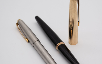 2 PENS FROM PARKER FRANCE: FOUNTAIN PEN MODEL 45 (DOUBLE OR LAMINE) AND BALLPOINT PEN (STAINLESS STEEL WITH GOLD CLIP), VINTAGE.