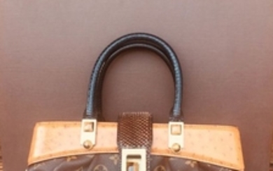 Louis Vuitton - Edition limitée Oscar Waltz Handbag