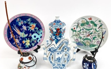 (6) CHINESE PORCELAIN GROUPING