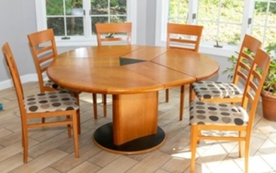 Skovby Expanding Dining Table & Chairs