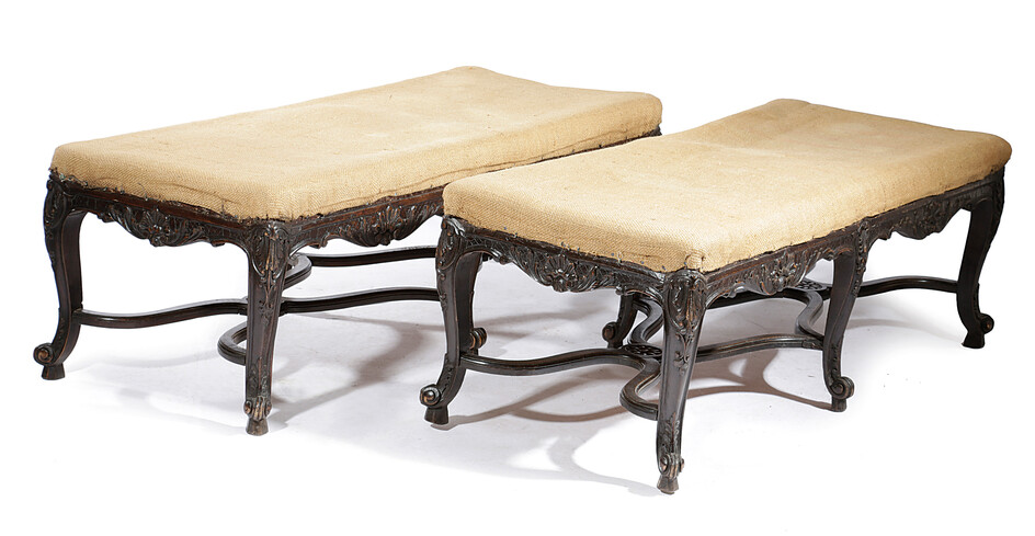A PAIR OF FRENCH BEECHWOOD LONG STOOLS IN LOUIS XV STYLE