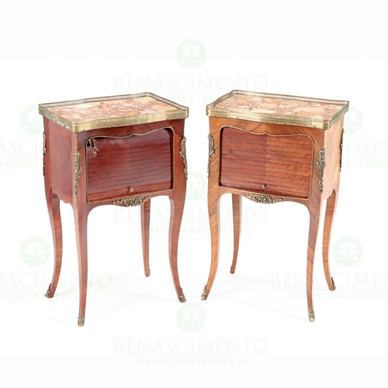 A PAIR OF LOUIS XV STYLE GUÉRIDONS