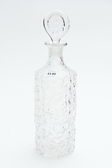 A WHITEFRIARS G BAXTER BARK PATTERN DECANTER, 34 CM HIGH, LEONARD JOEL LOCAL DELIVERY SIZE: SMALL