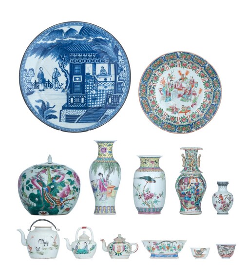 A collection of Chinese porcelain items, 19thC - Republic period, largest item ø 39 cm