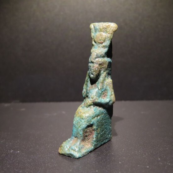 Ancient Egyptian Faience Goddess Isis suckling Harpocrates. 3,5 cms H. Very Nice