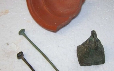 Ancient Roman Bronze Bronze bell and needles - (0×9×11.4 cm)