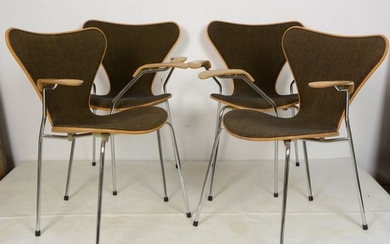 Arne Jacobsen - Fritz Hansen - Armchair (4) - Model 3217