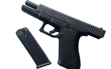 Austria - 1993 - Glock - C17 Gen2 - Centerfire - Pistol - 9mm Cal