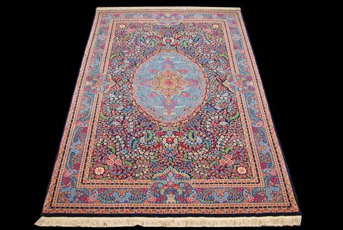 Berkana - Carpet - 285 cm - 185 cm