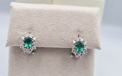 Bertani & Co - 18 kt. Gold - Earrings - 1.95 ct Emeralds - Diamonds