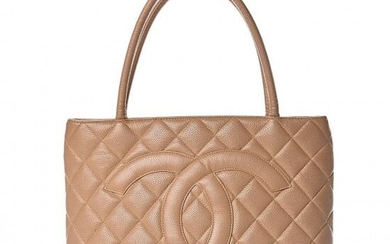 Chanel - Caviar Quilted Medallion Tote Beige Clutch bag