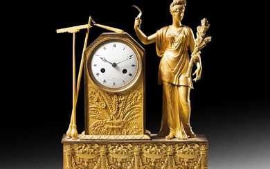 Clock In chased gilt bronze White enameled... - Lot 81 - Varenne Enchères