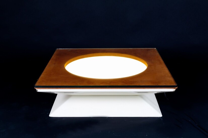 Coffee table luminoso in vetroresina e tessuto. Produzione M.I.M....