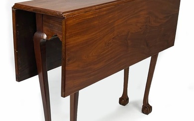 DIMINUTIVE NEW ENGLAND CHIPPENDALE MAHOGANY DROP-LEAF TABLE