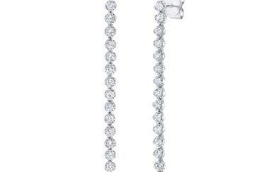 Diamond Linear Drop Earrings In 14k White Gold (9/10ctw)