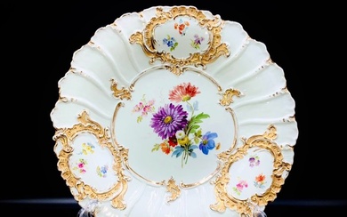 E.A.Leuteritz - Meissen - First Choice - Sumptuous Ceremonial Plate - ca 1860 - Plate - Hand Painted Porcelain