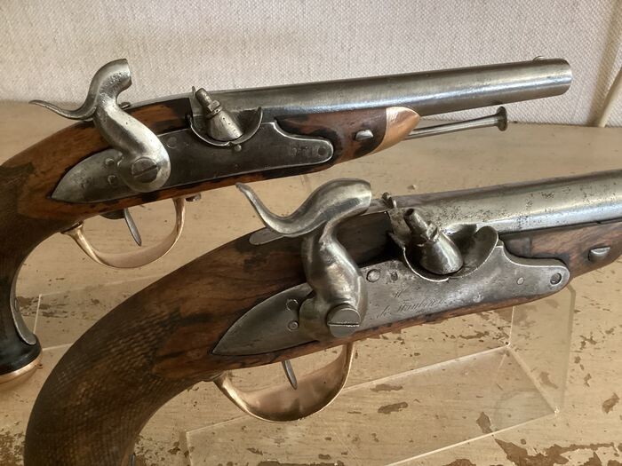 France - 1823 - Manufacture Royale de Maubeuge - paire (*2) pistolets d'officier modèle 1816 - Percussion - Pistol - 17.1 mm