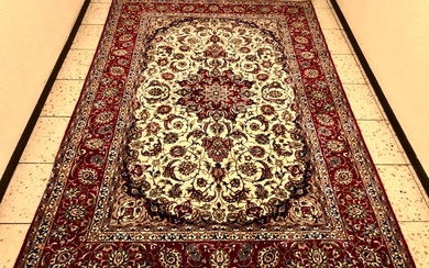 Isphahan - Carpet - 225 cm - 155 cm