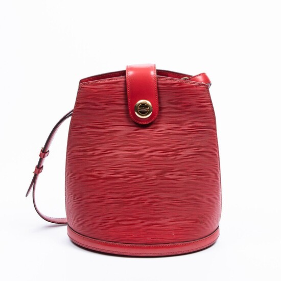 LOUIS VUITTON 1995 Sac "Cluny" "Cluny" bag Cuir Epi rouge Red Epi leather Garnitures laiton...