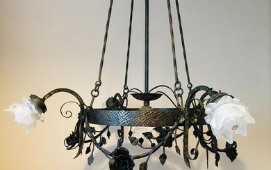 Lodewijck Van Boeckel - Hanging chandelier with roses