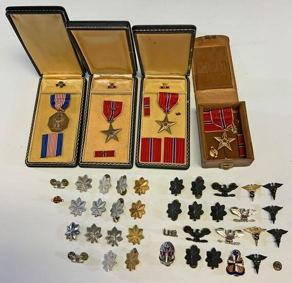 Lot US Military Insignia and Medals inc. Bronze Star