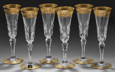 Lot de six flûtes à champagne Saint-Louis "Callot" en cristal incolore, taillées. Pied en forme...