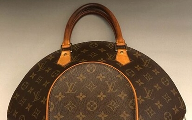 Louis Vuitton - Ellipse Handbag