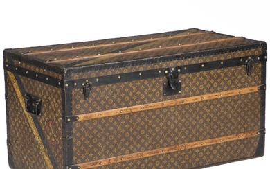 SOLD. Louis Vuitton: 'Malle cuir pour hommes'. A trunk with monogram. France 1910-20. H. 57 cm. L. 102 cm. W. 58 cm. – Bruun Rasmussen Auctioneers of Fine Art