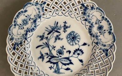 Meissen Blue Onion Porcelain Plate