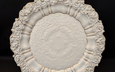 Meissen - Plate - Prunkteller/Prunkschale Ø 32,3 cm Rocaillendekor mit Goldstaffage und Goldrand - Porcelain