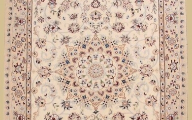 Nain - Carpet - 210 cm - 134 cm