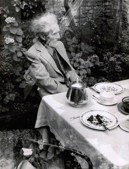 Photographie originale] Deux portraits photographiques "inconnus" et "ratés" d'Ezra Pound à Venise, circa 1970, par Jean-Michel Folon