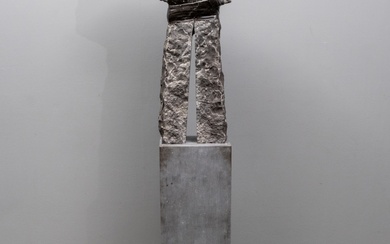 Piet Berghs (1948), abstracte sculptuur, Belgisch hardsteen, gemonogrammeerd, staand...