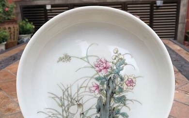 Plate (1) - Famille rose - Porcelain - Flowers - China - Republic period (1912-1949)