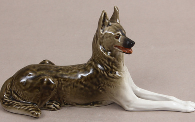 Porcelain figurine "German Shepherd Dog" Middle of 20th century. LFZ porcelain factory, model by B.Vorobjov. Porcelain, painting. 21.9x11.7 cm