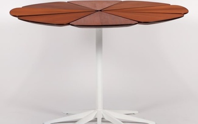 Richard Schultz for Knoll 1960s Petal Dining Table