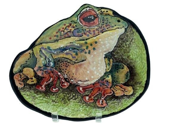 STUDIO POTTERY CERAMIC FROG WALL CHARGER 12"