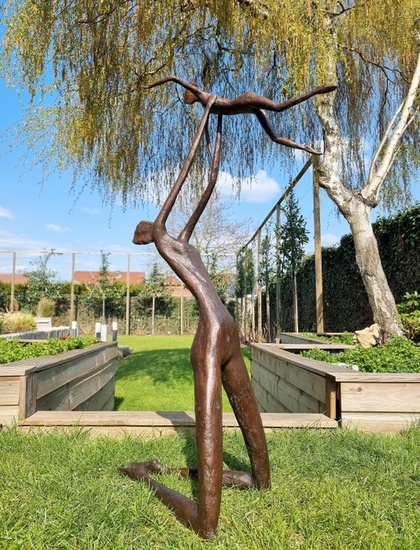 Sculpture, Parent with child - Bronze