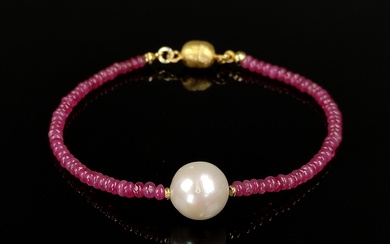 South Sea pearl ruby bracelet, silver 925 in 585/14K gold plated, 8.8g, bracelet made of genuine po