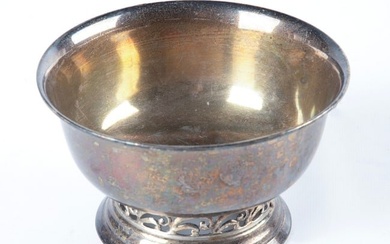 Sterling silver bowl, 7.04 TO