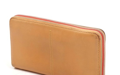 Tod's Leather Continental Zip Wallet in Camel