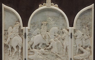 Triptych, Here proposed depict episodes from the life of Louis XIV - Ivory - Mid 19th century