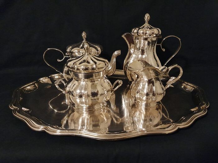 Venetian style tea and coffee service (5) - .800 silver - Italy - Second half 20th century