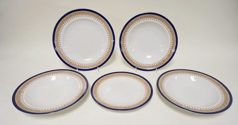 5 PIECE ROYAL WORCESTER VITREOUS CHINA
